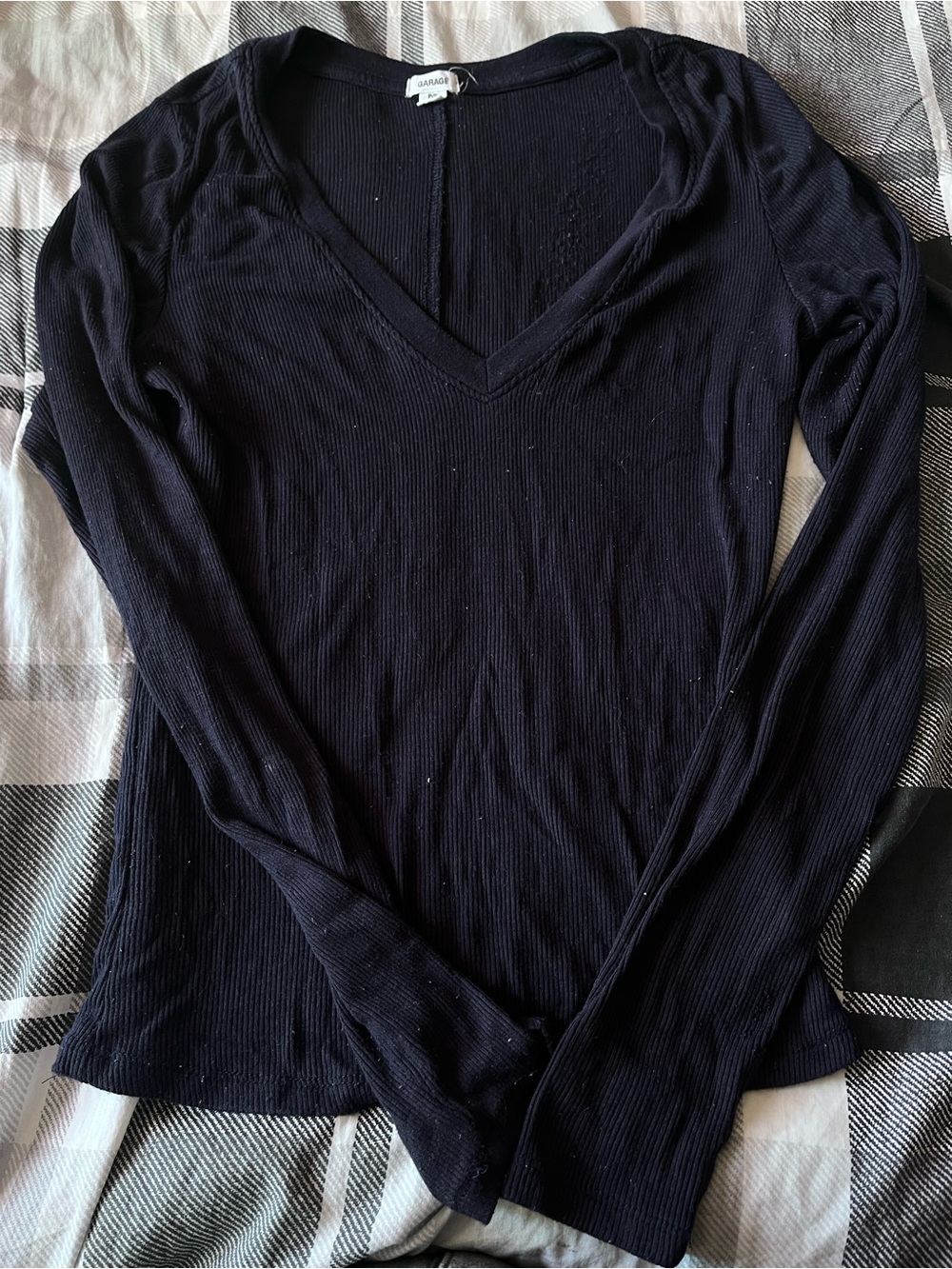 Garage Black Long Sleeve V‑Neck Ribbed Top